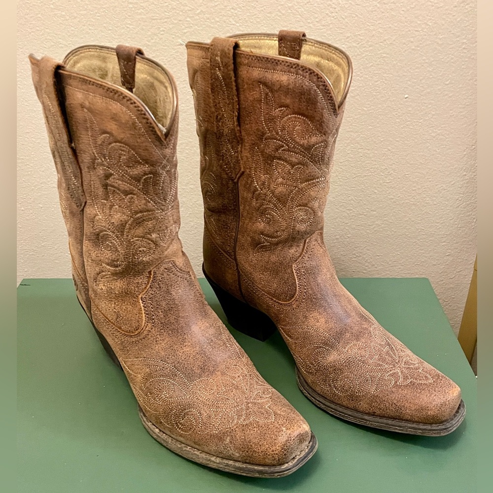 ARIAT® Western Cowgirl Boots